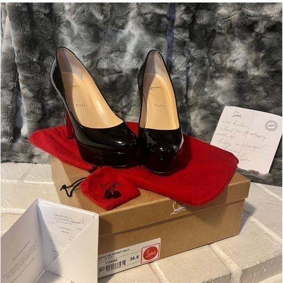 BEAUTIFUL Christian Louboutin patent leather platform heels - Picture 1 of 8